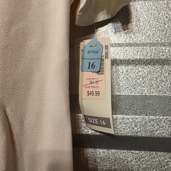 Dressbarn Cream and Pink Lace Dress - Picture 5 of 5